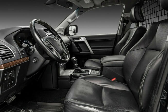 toyota-land-cruiser-diesel-2019-big-1