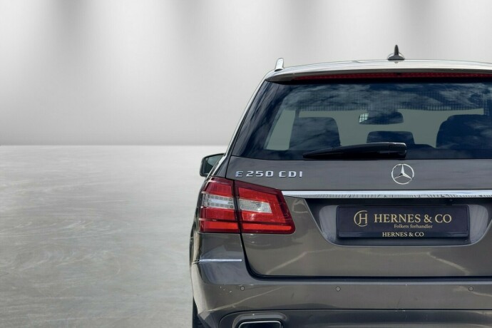 mercedes-benz-e-klasse-diesel-2012-big-3