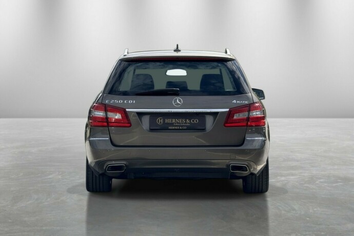 mercedes-benz-e-klasse-diesel-2012-big-1