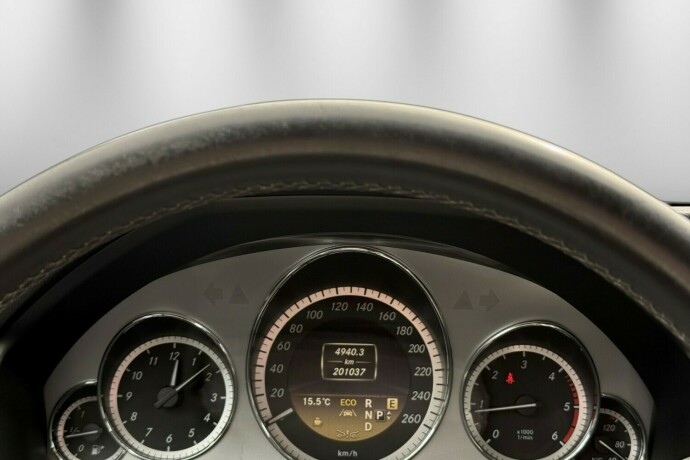 mercedes-benz-e-klasse-diesel-2012-big-13