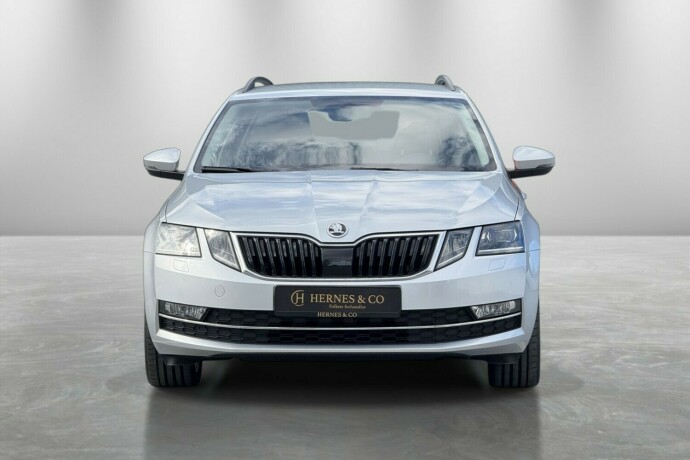 skoda-octavia-bensin-2019-big-1