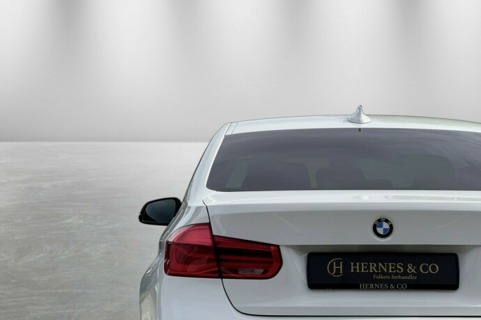 bmw-3-serie-elektrisitetbensin-2017-big-5