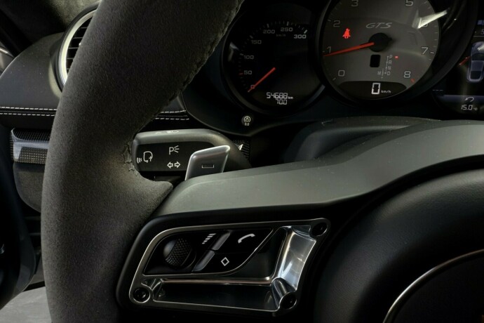 porsche-cayman-bensin-2018-big-23