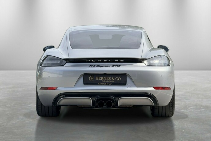 porsche-cayman-bensin-2018-big-10