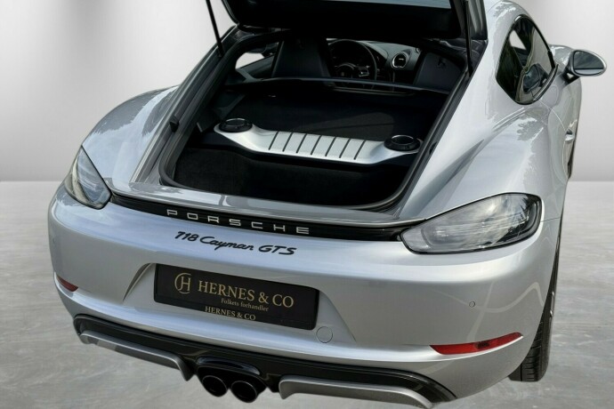 porsche-cayman-bensin-2018-big-8