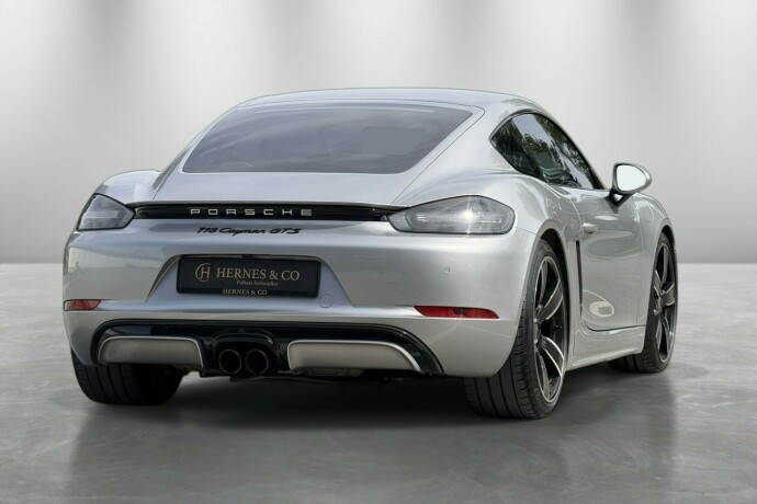 porsche-cayman-bensin-2018-big-12