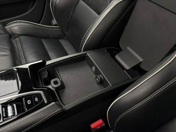 volvo-s90-elektrisitetbensin-2019-big-25