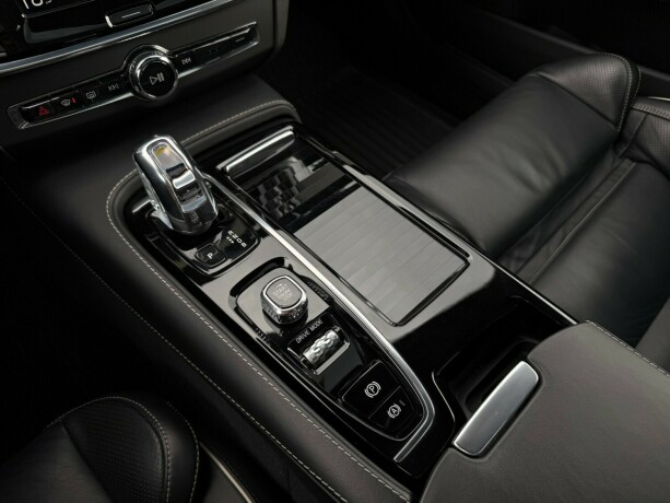 volvo-s90-elektrisitetbensin-2019-big-28