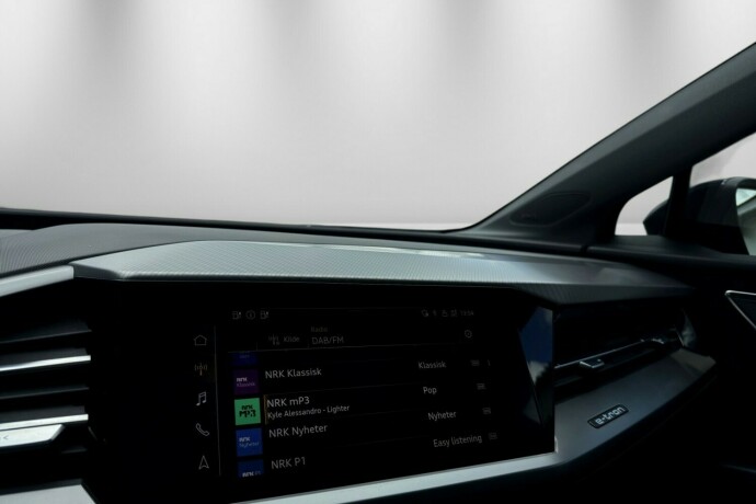 audi-q4-e-tron-elektrisitet-2022-big-15
