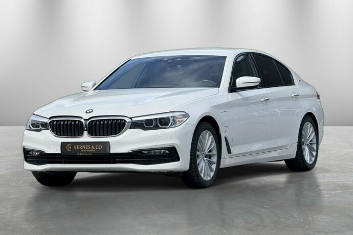 bmw-5-serie-elektrisitetbensin-2017-big-0