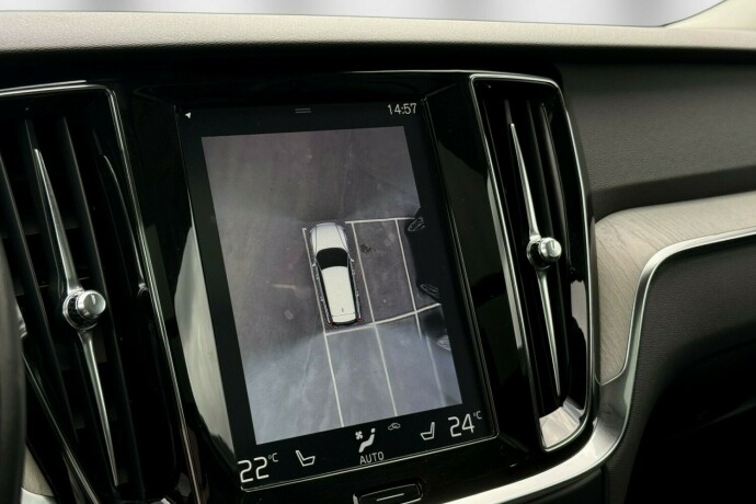 volvo-v60-plug-in-petrol-2019-big-27