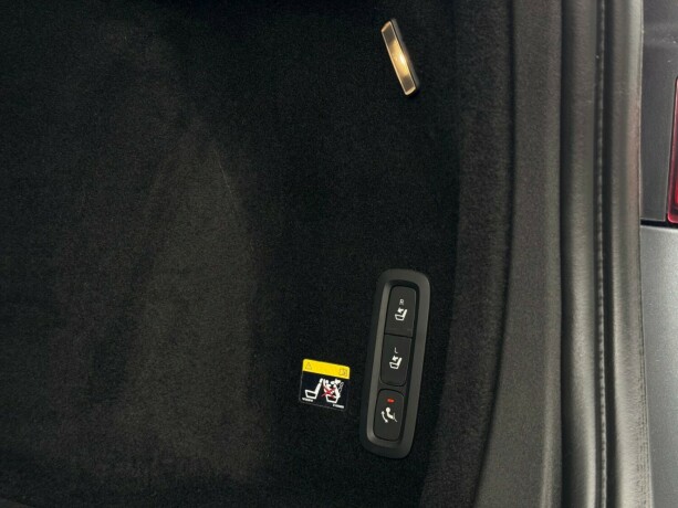 volvo-v60-plug-in-petrol-2019-big-31