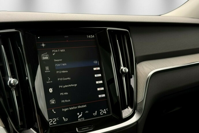 volvo-v60-plug-in-petrol-2019-big-22