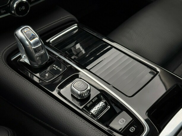 volvo-v60-plug-in-petrol-2019-big-21