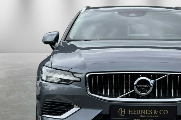 volvo-v60-elektrisitetbensin-2019-big-4