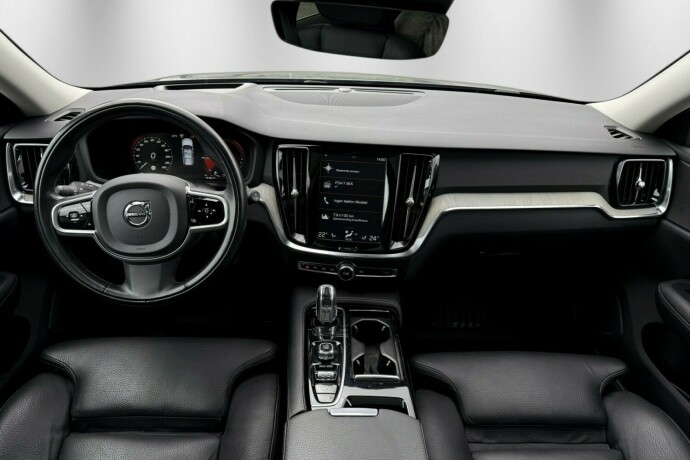 volvo-v60-plug-in-petrol-2019-big-12