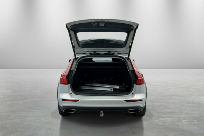 volvo-v60-cross-country-diesel-2020-big-8