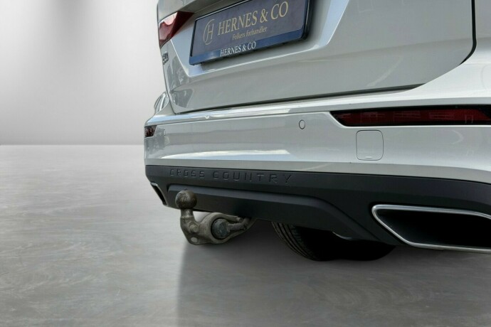 volvo-v60-cross-country-diesel-2020-big-7