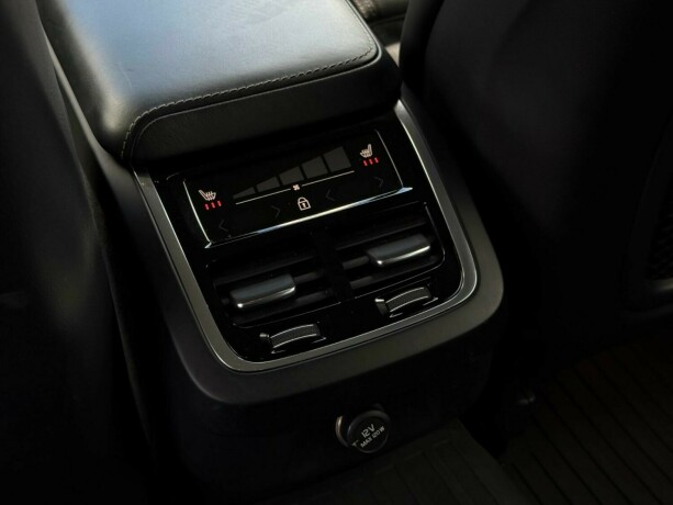 volvo-v60-cross-country-diesel-2020-big-24