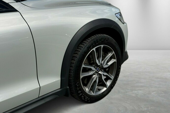 volvo-v60-cross-country-diesel-2020-big-10