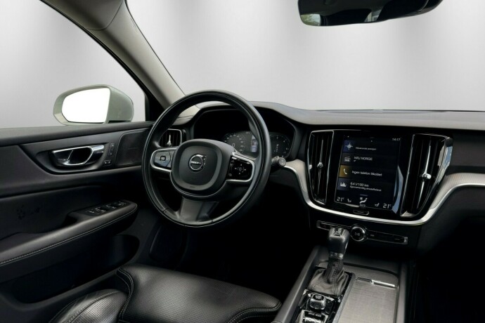 volvo-v60-cross-country-diesel-2020-big-12
