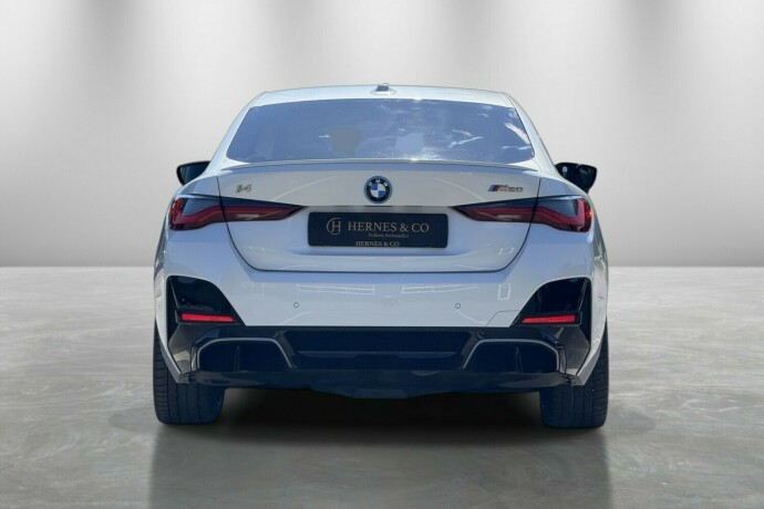 bmw-i4-m50-elektrisitet-2023-big-6