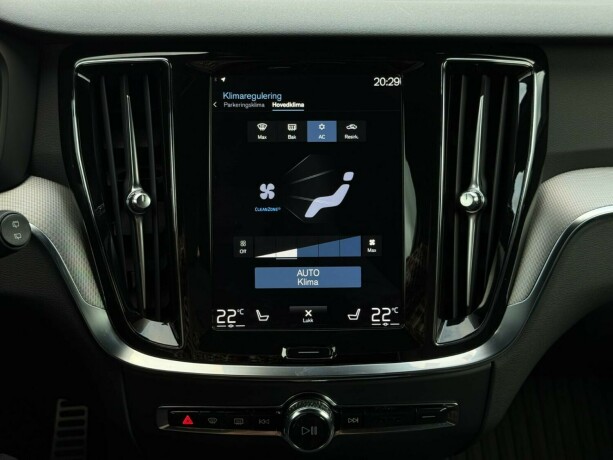 volvo-v60-elektrisitetbensin-2022-big-25