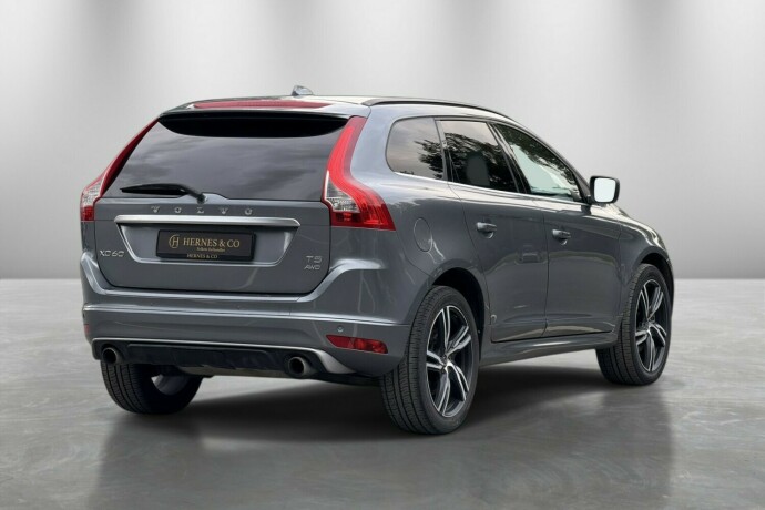 volvo-xc-60-bensin-2017-big-9