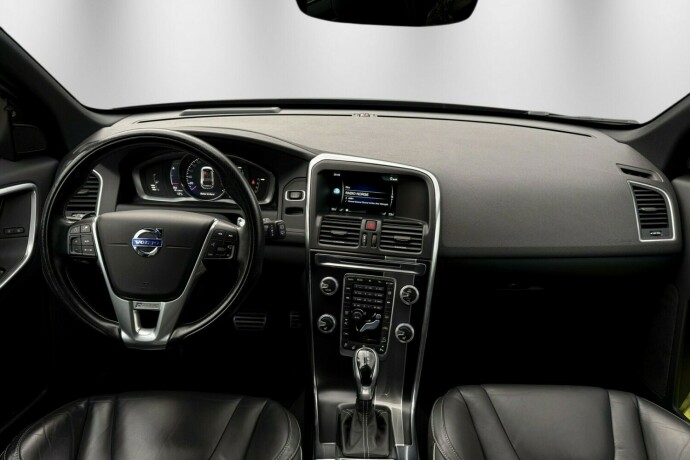 volvo-xc-60-bensin-2017-big-12