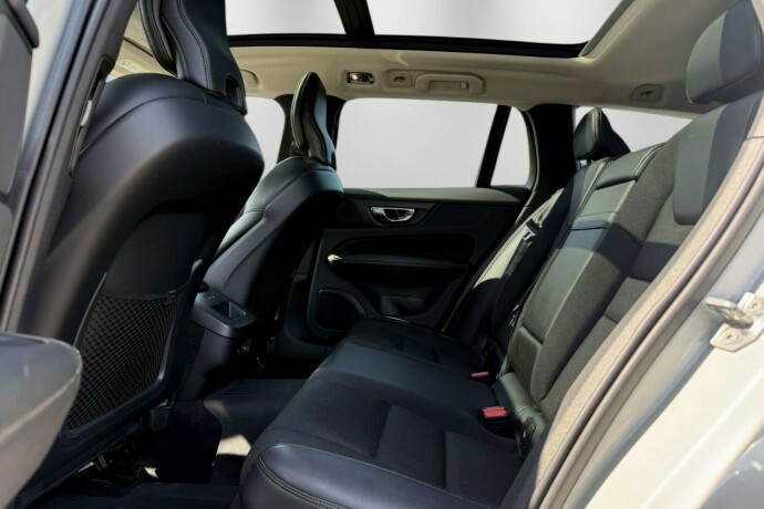 volvo-v60-diesel-2019-big-27