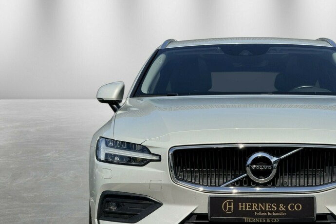 volvo-v60-diesel-2019-big-4