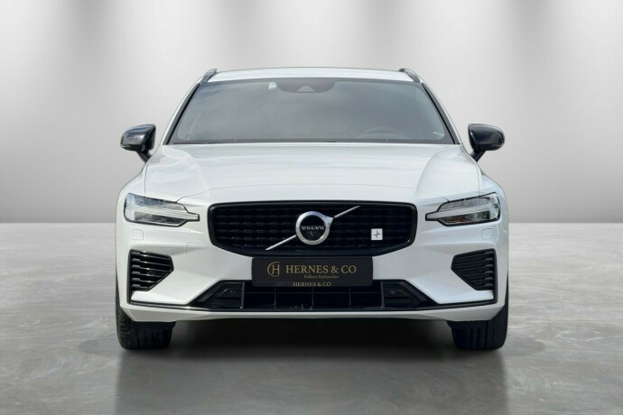 volvo-v60-elektrisitetbensin-2020-big-2