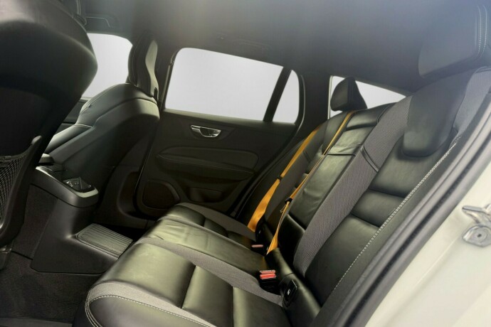 volvo-v60-elektrisitetbensin-2020-big-21