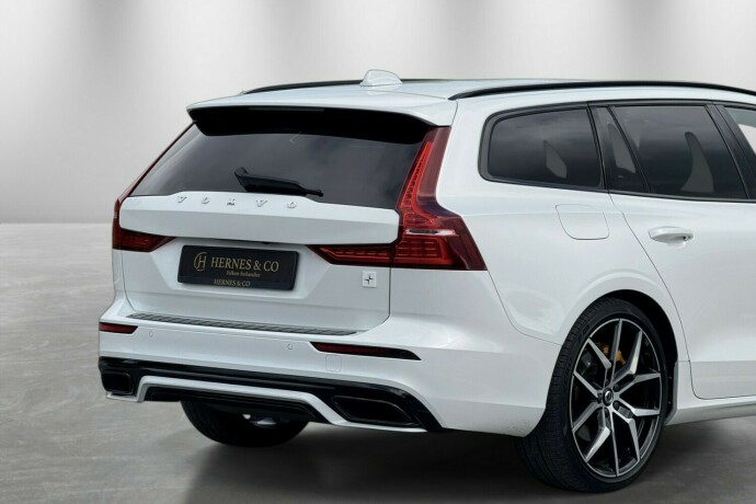 volvo-v60-elektrisitetbensin-2020-big-5