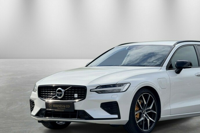 volvo-v60-elektrisitetbensin-2020-big-1