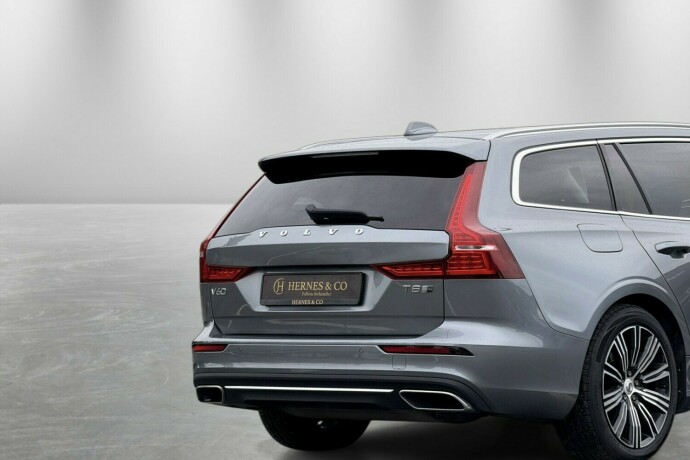 volvo-v60-elektrisitetbensin-2019-big-7