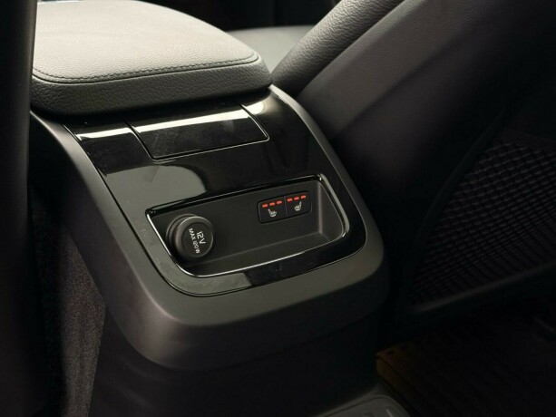 volvo-v60-elektrisitetbensin-2019-big-15
