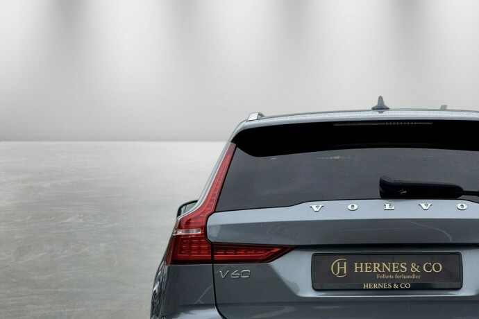 volvo-v60-elektrisitetbensin-2019-big-5
