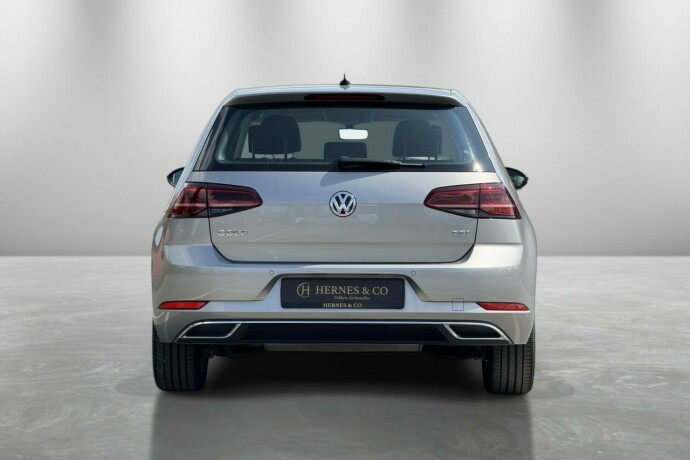 volkswagen-golf-bensin-2018-big-7