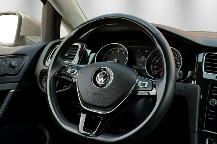 volkswagen-golf-bensin-2018-big-15