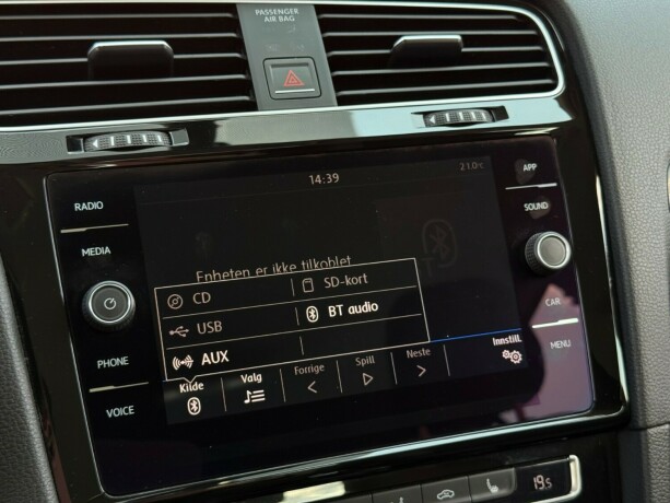 volkswagen-golf-bensin-2018-big-27