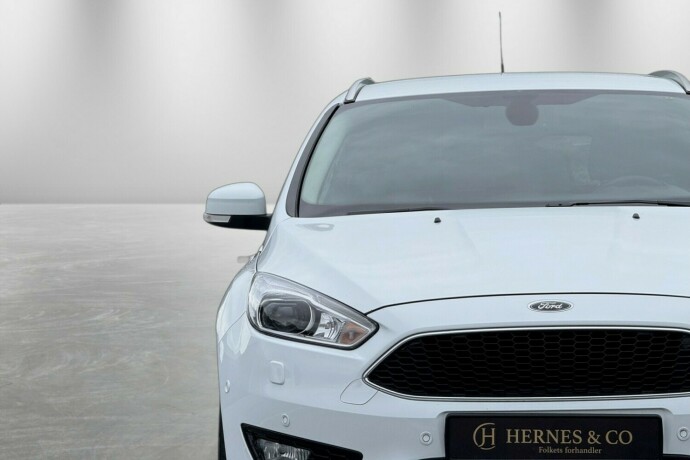 ford-focus-bensin-2017-big-3