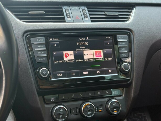 skoda-octavia-bensin-2016-big-22