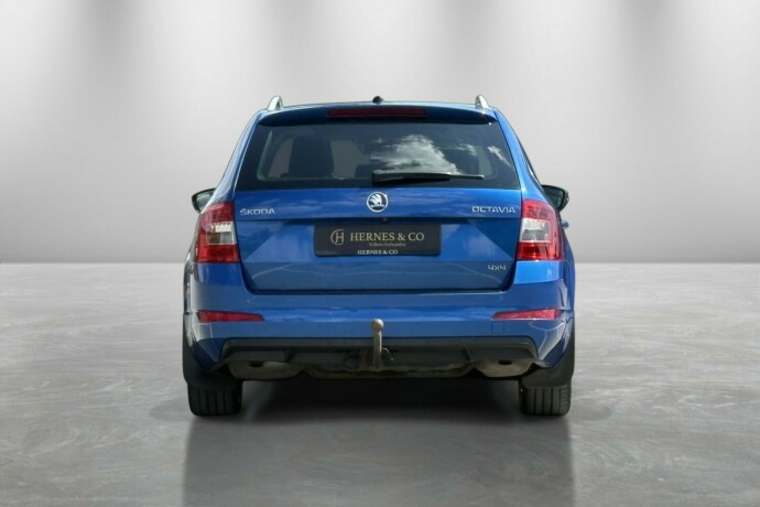 skoda-octavia-bensin-2016-big-6