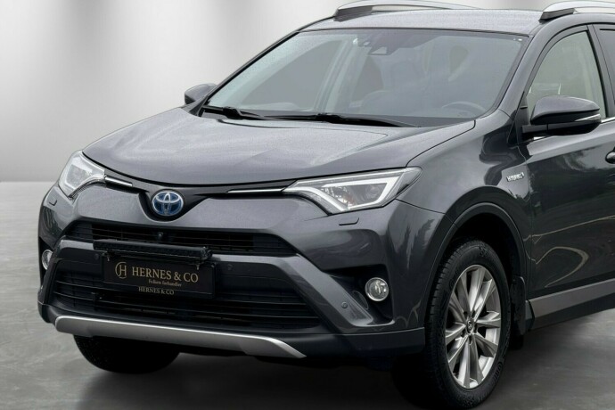 toyota-rav4-elektrisitetbensin-2016-big-4