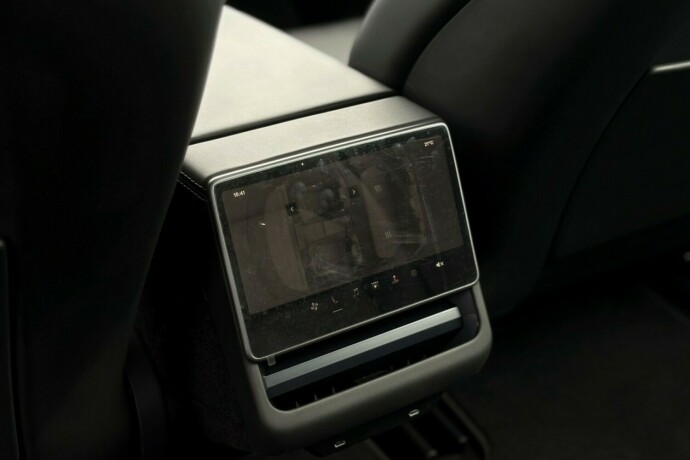 tesla-model-3-elektrisitet-2024-big-42