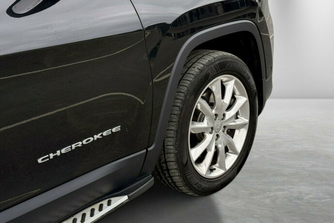 jeep-cherokee-diesel-2015-big-11