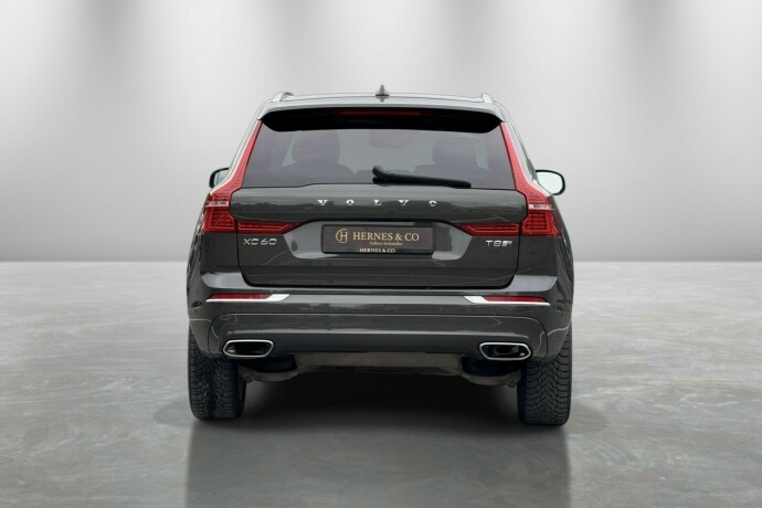 volvo-xc-60-elektrisitetbensin-2019-big-9