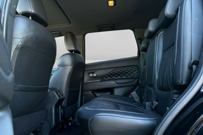 mitsubishi-outlander-elektrisitetbensin-2019-big-38