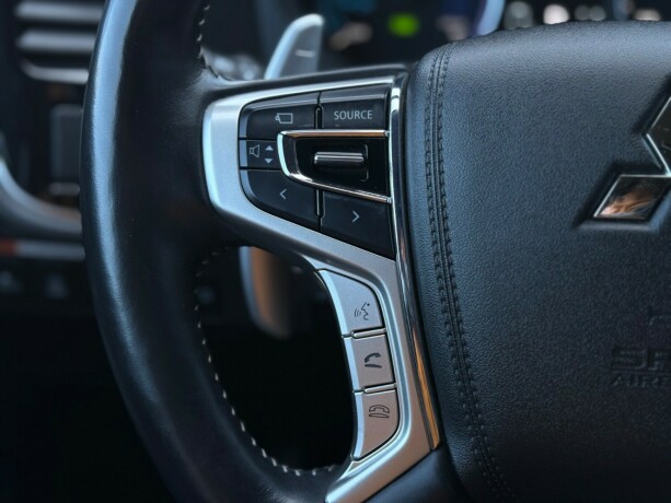 mitsubishi-outlander-elektrisitetbensin-2019-big-19